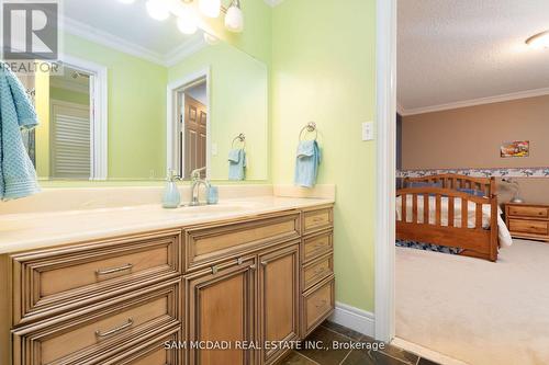 3852 Rosanna Drive, Mississauga (Churchill Meadows), ON - Indoor Photo Showing Bathroom