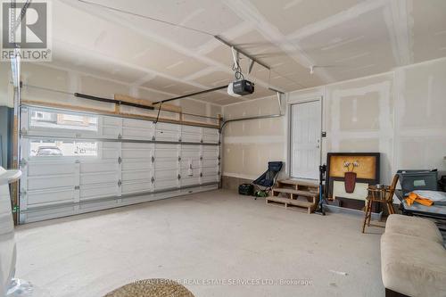 5 Admiral Road, Welland, ON - Indoor Photo Showing Garage