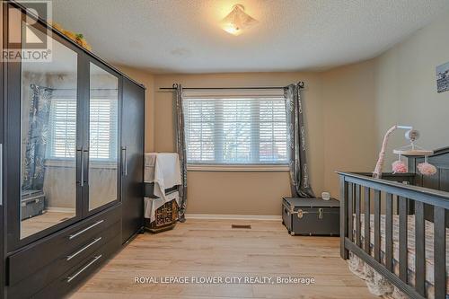 2 Black Hills Court, Brampton (Sandringham-Wellington), ON - Indoor