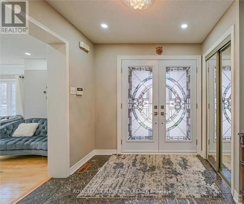 2 Black Hills Court, Brampton (Sandringham-Wellington), ON - Indoor Photo Showing Other Room