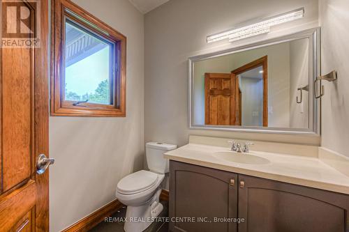 13215 Guelph Line, Milton (Campbellville), ON - Indoor Photo Showing Bathroom