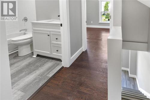 14 Ann Street, Brockville, ON - Indoor Photo Showing Bathroom