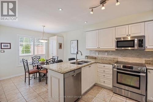 10 Lonsdale Court, Whitby (Lynde Creek), ON - Indoor Photo Showing Kitchen With Stainless Steel Kitchen With Double Sink With Upgraded Kitchen