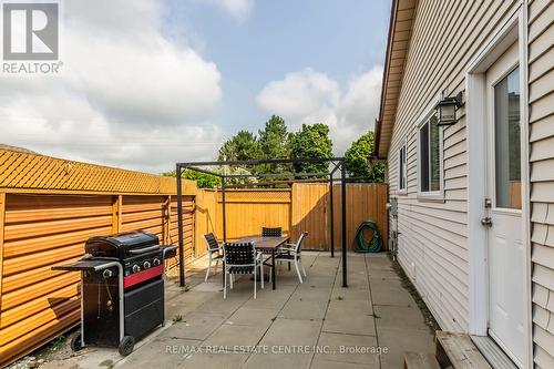 B - 99 Nickolas Crescent, Cambridge, ON - Outdoor With Deck Patio Veranda