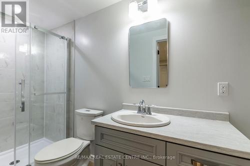 B - 99 Nickolas Crescent, Cambridge, ON - Indoor Photo Showing Bathroom