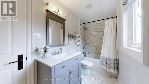 4428 Elgin Mills Road E, Markham, ON - Indoor Photo Showing Bathroom