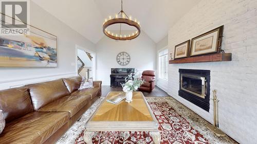 4428 Elgin Mills Road E, Markham, ON - Indoor Photo Showing Living Room With Fireplace