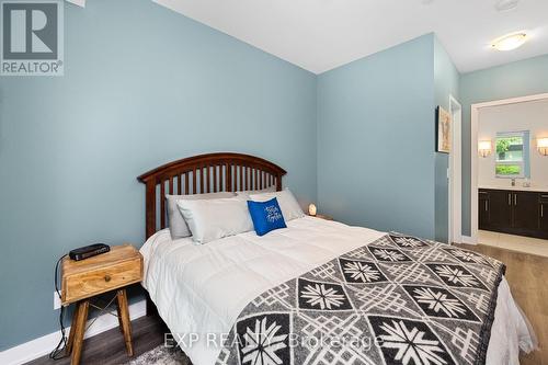 B107 - 271 Sea Ray Avenue, Innisfil, ON - Indoor Photo Showing Bedroom