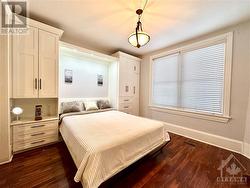 MURPHY BED - 