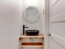 Powder room - 