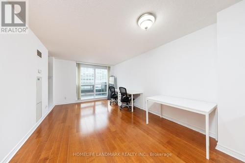 303 - 763 Bay Street, Toronto (Bay Street Corridor), ON - Indoor Photo Showing Other Room