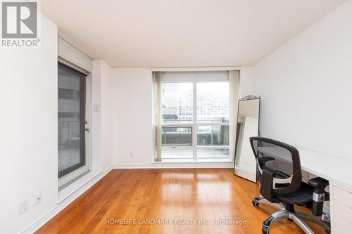 303 - 763 Bay Street, Toronto (Bay Street Corridor), ON - Indoor