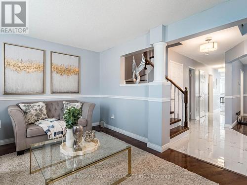 87 Porchlight Road, Brampton (Fletcher'S Creek Village), ON - Indoor Photo Showing Living Room