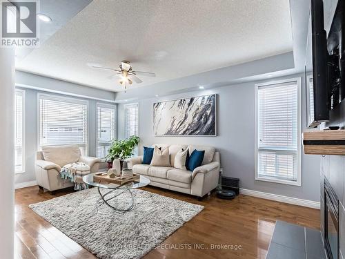 87 Porchlight Road, Brampton (Fletcher'S Creek Village), ON - Indoor Photo Showing Living Room