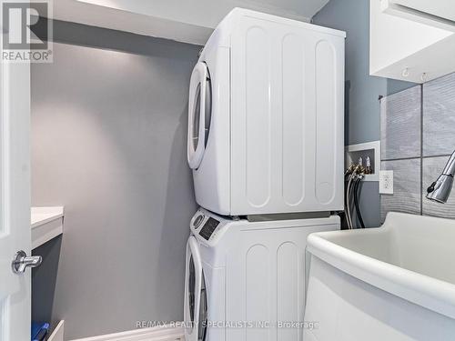 87 Porchlight Road, Brampton (Fletcher'S Creek Village), ON - Indoor Photo Showing Laundry Room