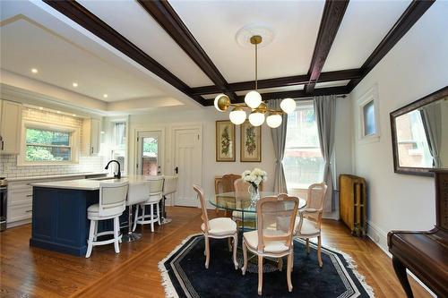 Dining Room - 185 Fairleigh Avenue S, Hamilton, ON - Indoor Photo Showing Dining Room