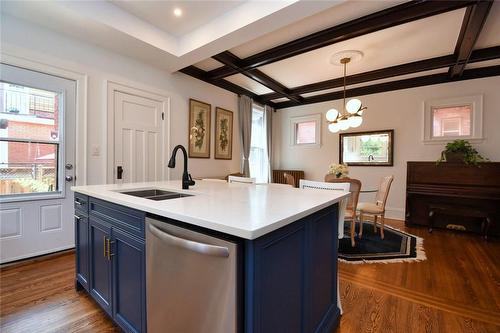 Kitchen - 185 Fairleigh Avenue S, Hamilton, ON - Indoor Photo Showing Kitchen With Double Sink