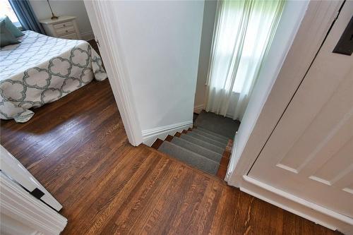 Upper Level landing - 185 Fairleigh Avenue S, Hamilton, ON - Indoor Photo Showing Bedroom