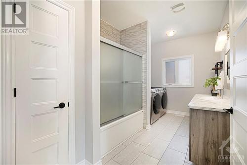 1322 Country Lane, Winchester, ON - Indoor Photo Showing Laundry Room