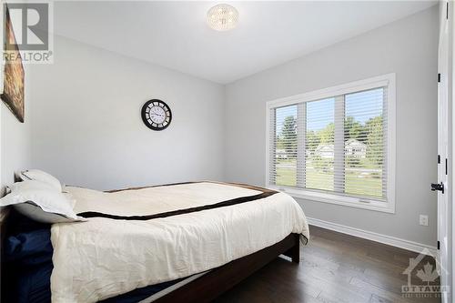 1322 Country Lane, Winchester, ON - Indoor Photo Showing Bedroom