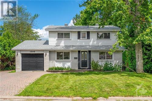 1999 Woodglen Crescent, Ottawa, ON - Outdoor With Facade