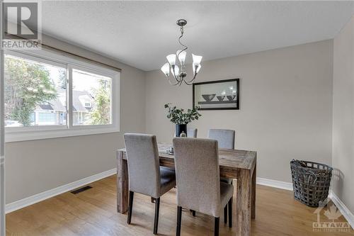 1999 Woodglen Crescent, Ottawa, ON - Indoor Photo Showing Dining Room