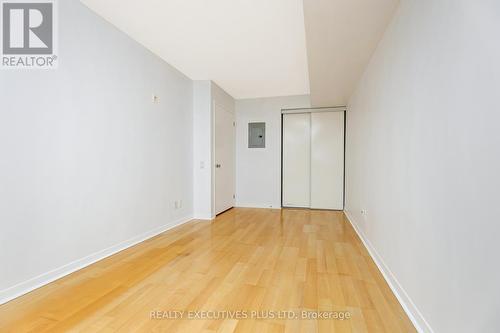 212 - 1050 The Queensway, Toronto (Islington-City Centre West), ON - Indoor Photo Showing Other Room