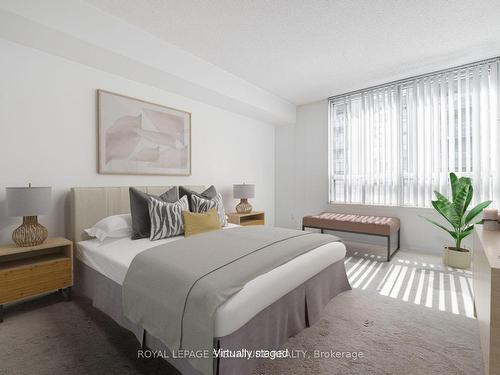 605-2 Covington Rd, Toronto, ON - Indoor Photo Showing Bedroom