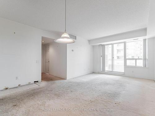 605-2 Covington Rd, Toronto, ON - Indoor Photo Showing Other Room