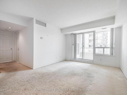 605-2 Covington Rd, Toronto, ON - Indoor Photo Showing Other Room