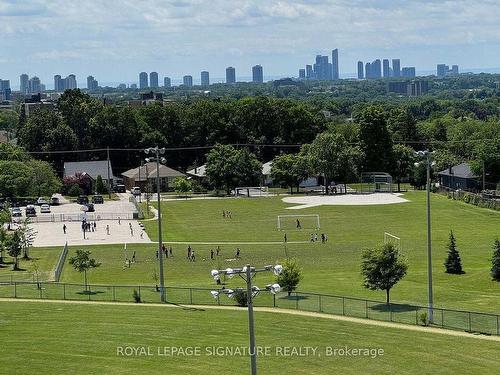 811-1461 Lawrence Ave W, Toronto, ON - Outdoor With View