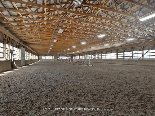 1694 Centre Rd, Hamilton, ON - Indoor Photo Showing Other Room