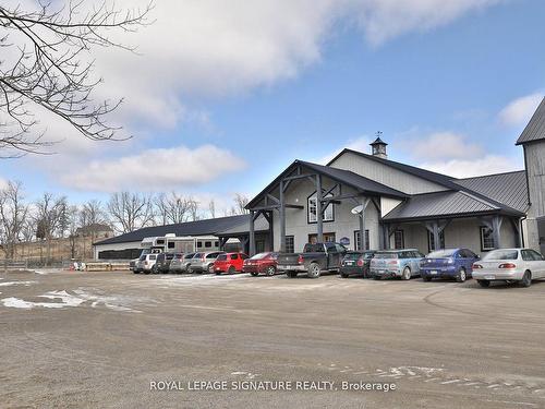 1694 Centre Rd, Hamilton, ON - Outdoor