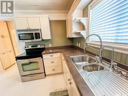 7 Gottinger Drive, Crooked Lake, SK - Indoor Photo Showing Kitchen With Double Sink