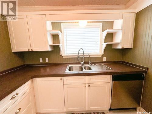 7 Gottinger Drive, Crooked Lake, SK - Indoor Photo Showing Kitchen With Double Sink