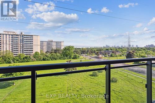 510 - 3237 Bayview Avenue, Toronto (Bayview Woods-Steeles), ON - Outdoor With Balcony With View