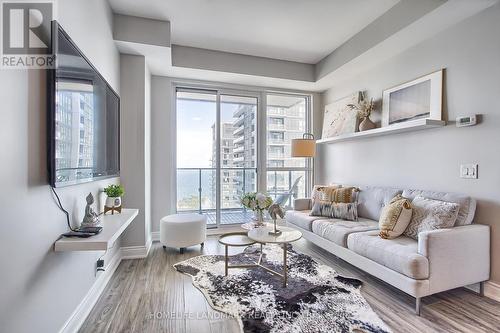 3810 - 10 Park Lawn Road, Toronto (Mimico), ON - Indoor Photo Showing Living Room