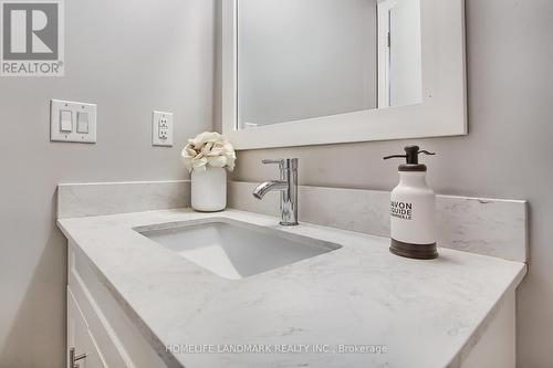 3810 - 10 Park Lawn Road, Toronto (Mimico), ON - Indoor Photo Showing Bathroom