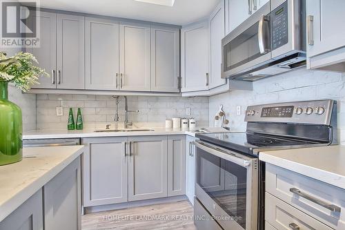 3810 - 10 Park Lawn Road, Toronto (Mimico), ON - Indoor Photo Showing Kitchen