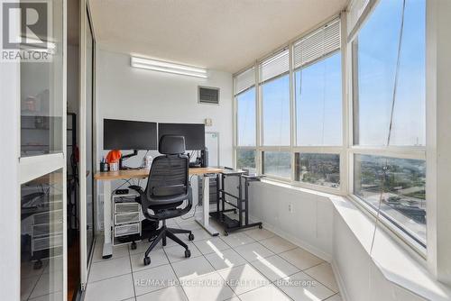 1521 - 3 Greystone Walk Drive, Toronto (Kennedy Park), ON - Indoor Photo Showing Office