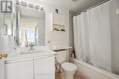 1521 - 3 Greystone Walk Drive, Toronto (Kennedy Park), ON - Indoor Photo Showing Bathroom