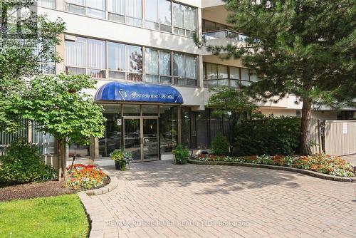 1521 - 3 Greystone Walk Drive, Toronto (Kennedy Park), ON - Outdoor