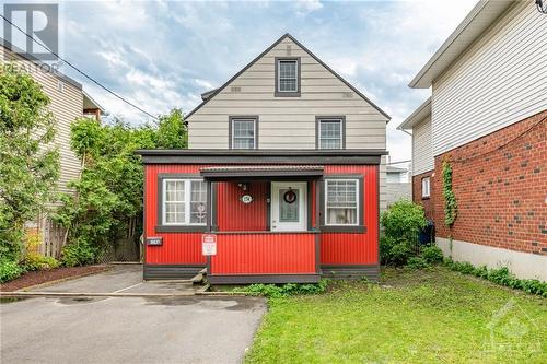 174 Columbus Avenue, Ottawa, ON - Outdoor