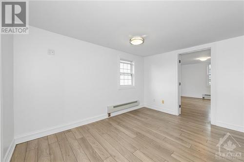 174 Columbus Avenue, Ottawa, ON - Indoor Photo Showing Other Room