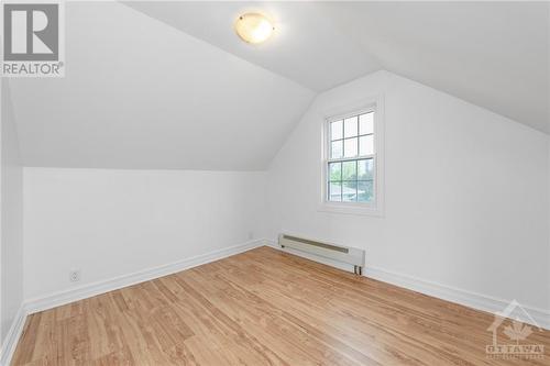 174 Columbus Avenue, Ottawa, ON - Indoor Photo Showing Other Room