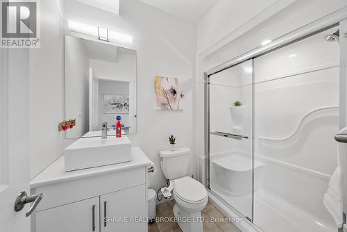 2895 Heardcreek Trail, London, ON - Indoor Photo Showing Bathroom