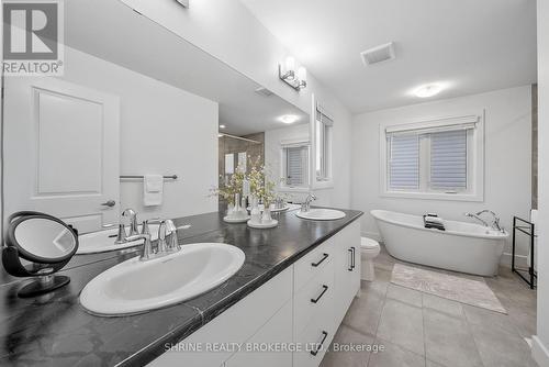 2895 Heardcreek Trail, London, ON - Indoor Photo Showing Bathroom