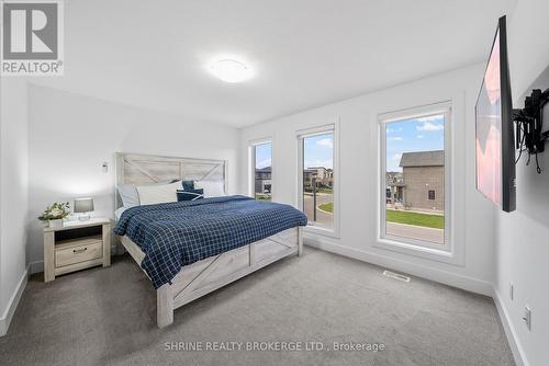 2895 Heardcreek Trail, London, ON - Indoor Photo Showing Bedroom