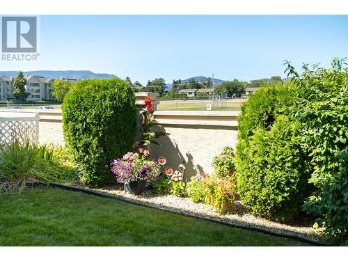 1055 Glenwood Avenue Unit# 109, Kelowna, BC - Outdoor With View