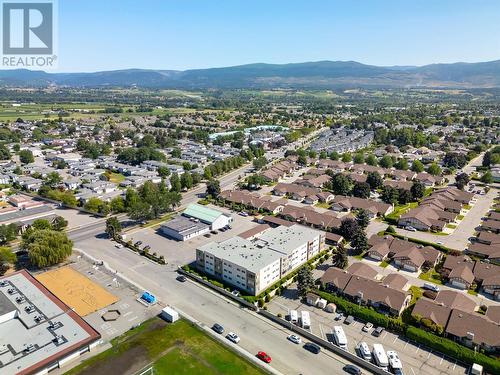 1055 Glenwood Avenue Unit# 109, Kelowna, BC - Outdoor With View